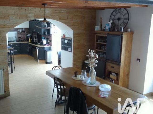 Vente Maison 6 pièces 174 m2 Saint Etienne du Bois