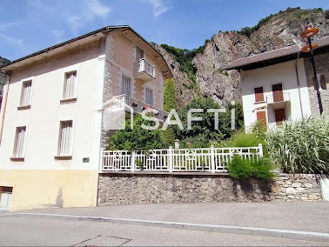 Vente Maison 6 pièces 174 m2 Saint Jean de Maurienne