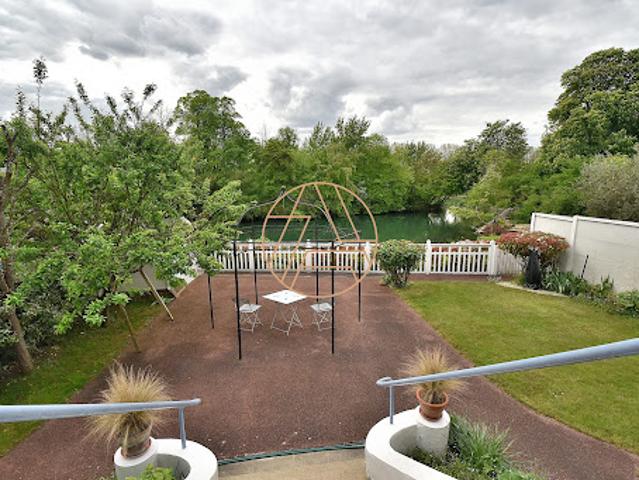 Vente Maison 6 pièces 174.44 m2 Chennevieres sur marne