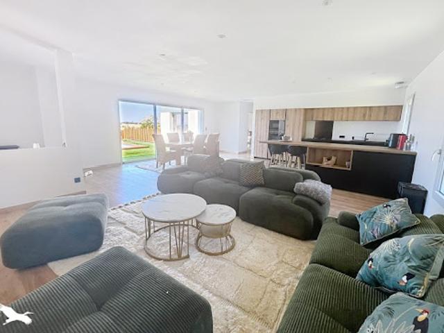 Vente Maison 6 pièces 175 m2 Monbrun