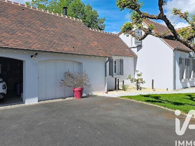 Vente Maison 6 pièces 175 m2 Neuilly le Réal