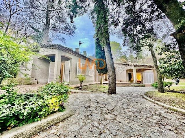 Vente Maison 6 pièces 175 m2 Nimes