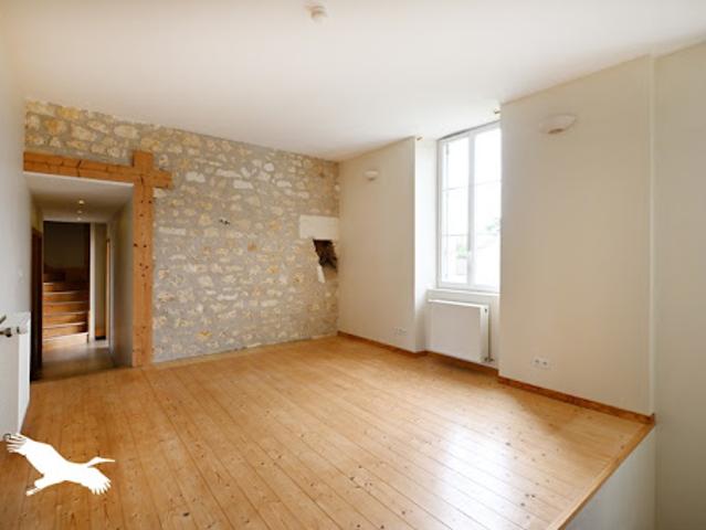 Vente Maison 6 pièces 175 m2 Angouleme