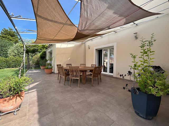 Vente Maison 6 pièces 175 m2 Saint Marcel lès Sauzet