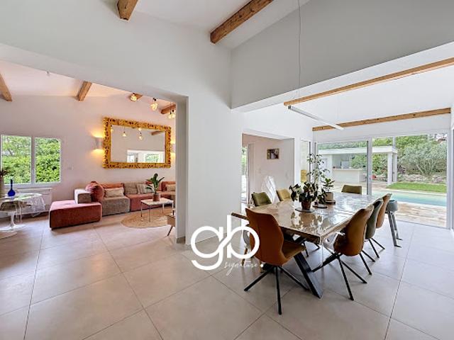 Vente Maison 6 pièces 175 m2 Saint Clément de Rivière