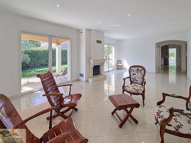 Vente Maison 6 pièces 175 m2 Saint Georges d'Orques