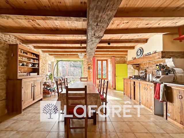 Vente Maison 6 pièces 176 m2 Cozes
