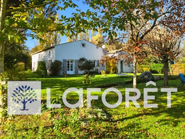 Vente Maison 6 pièces 176 m2 Gémozac