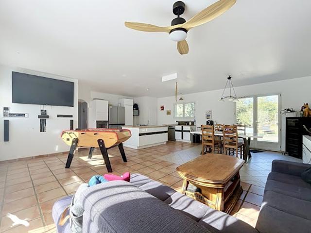 Vente Maison 6 pièces 176 m2 Saint Cézert