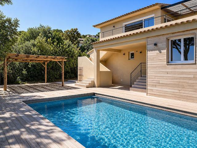 Vente Maison 6 pièces 185 m2 Sainte lucie de porto vecchio