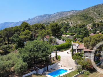 Vente Maison 6 pièces 176.78 m2 Puyloubier