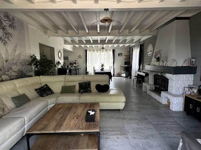 Vente Maison 6 pièces 177 m2 Méry sur Oise