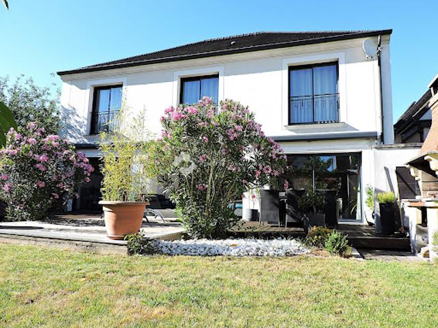 Vente Maison 6 pièces 177 m2 Champs sur Marne