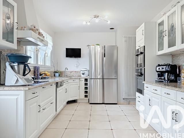 Vente Maison 6 pièces 177 m2 Epernon