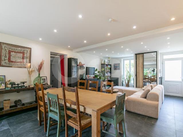 Vente Maison 6 pièces 177 m2 La Varenne Saint Hilaire