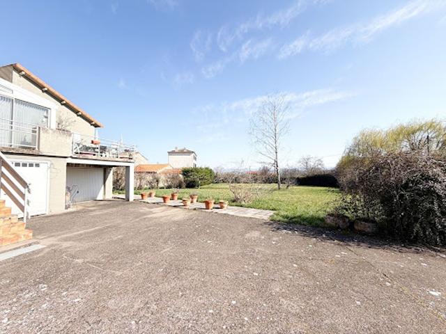 Vente Maison 6 pièces 177 m2 Le Broc