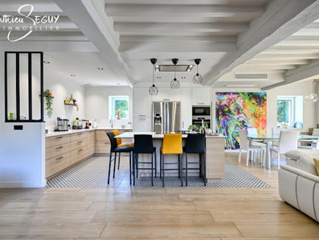 Vente Maison 6 pièces 177 m2 Sainte Foy l'Argentière
