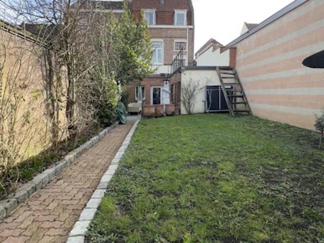 Vente Maison 6 pièces 177.9 m2 Bethune