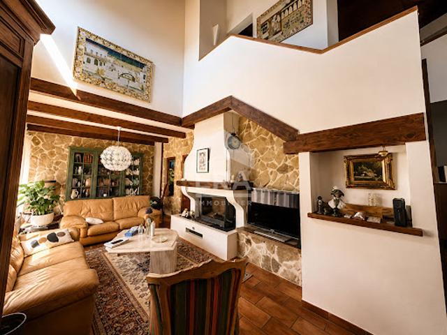 Vente Maison 6 pièces 178 m2 Cuxac d'Aude