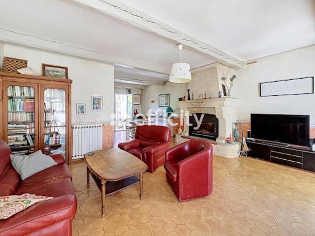 Vente Maison 6 pièces 178.08 m2 Saint Rémy de Provence