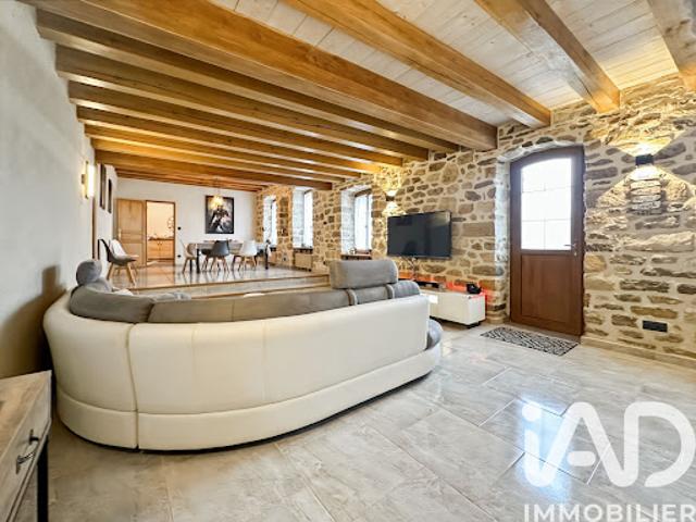 Vente Maison 6 pièces 179 m2 Montereau Fault Yonne