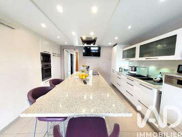 Vente Maison 6 pièces 179 m2 Garrebourg