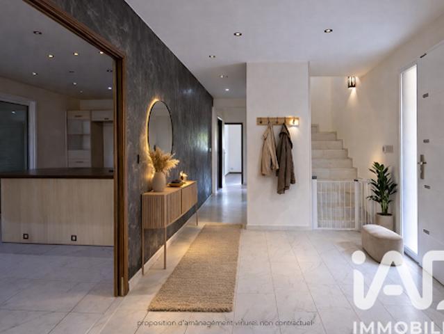 Vente Maison 6 pièces 179 m2 Saint Clair de la Tour