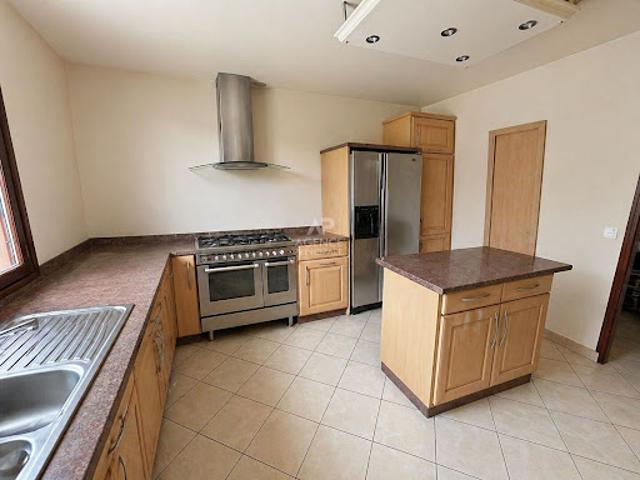 Vente Maison 6 pièces 179 m2 Triel sur Seine