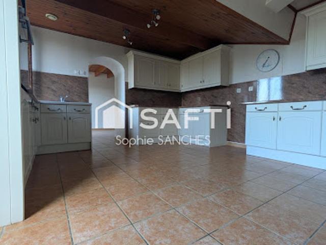 Vente Maison 6 pièces 179 m2 Vasles