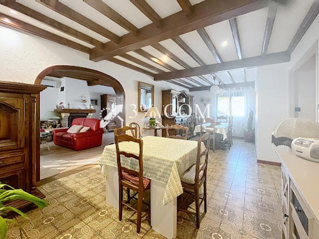 Vente Maison 6 pièces 179.73 m2 Bourg les valence