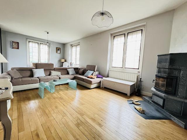 Vente Maison 6 pièces 170 m2 Marcillat en Combraille
