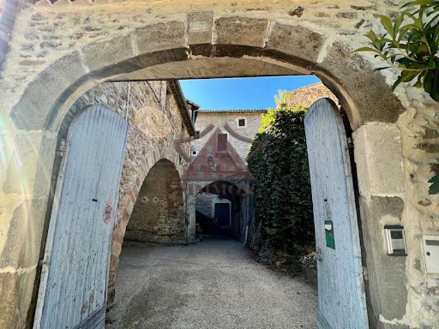 Vente Maison 6 pièces 170 m2 Meyrannes