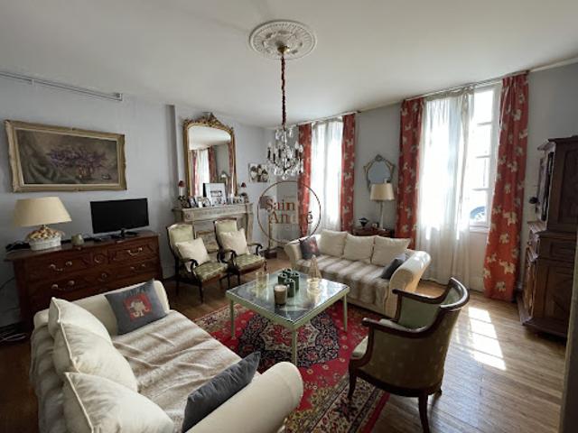 Vente Maison 6 pièces 170 m2 Angouleme