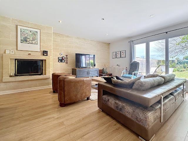 Vente Maison 6 pièces 170 m2 Léognan