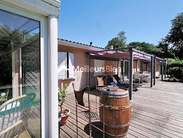 Vente Maison 6 pièces 170 m2 Saint Morillon
