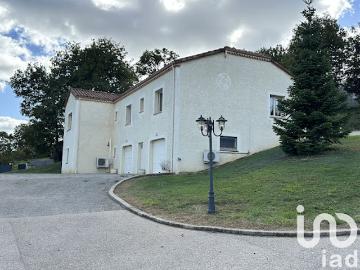 Vente Maison 6 pièces 170 m2 Saint Pierre Lafeuille
