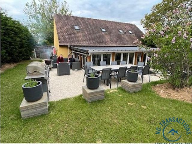 Vente Maison 6 pièces 170 m2 Saint Sauveur en Puisaye