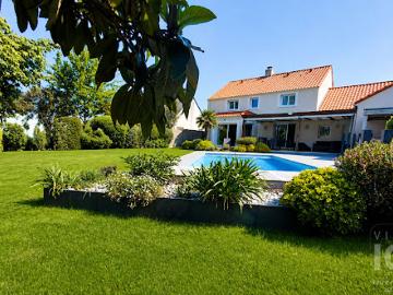 Vente Maison 6 pièces 170 m2 Sainte Luce sur Loire