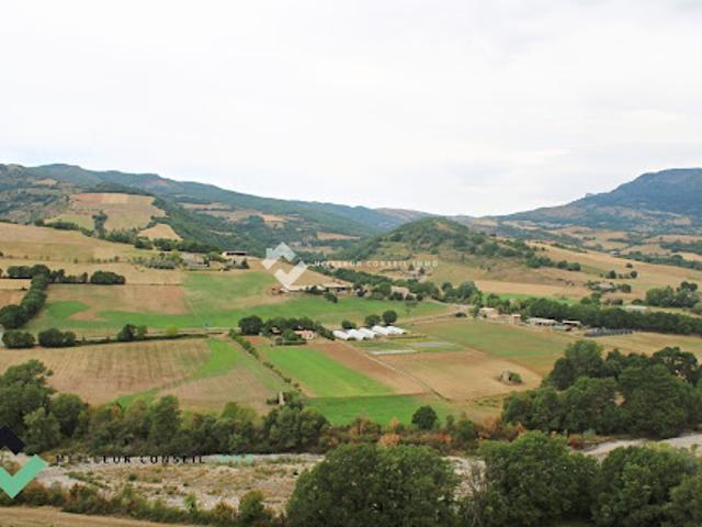Vente Maison 6 pièces 170 m2 Thoard