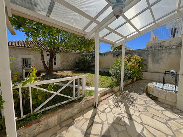 Vente Maison 6 pièces 171 m2 Montmoreau