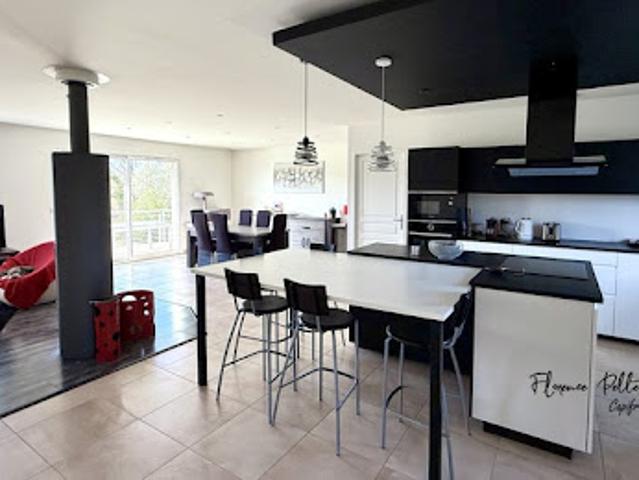 Vente Maison 6 pièces 171 m2 Aguts