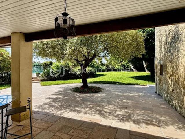 Vente Maison 6 pièces 171 m2 Saint Restitut