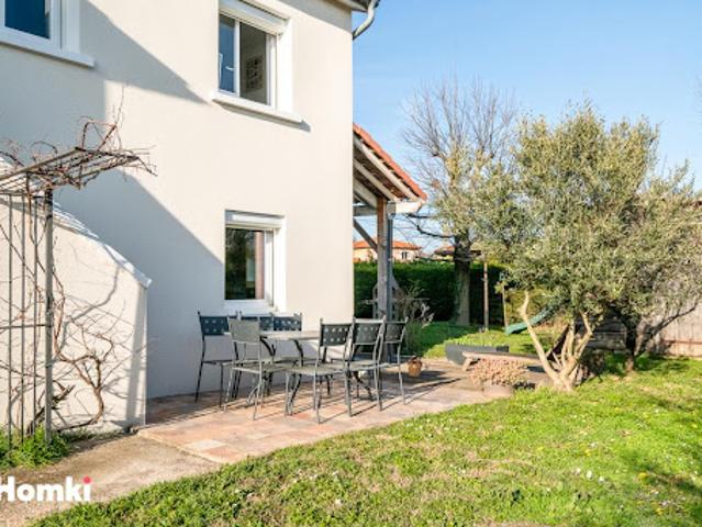 Vente Maison 6 pièces 171 m2 Saint Symphorien d'Ozon
