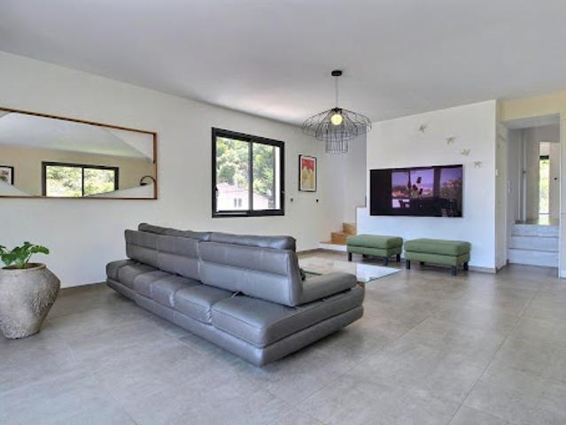 Vente Maison 6 pièces 172 m2 Marseille 10ème