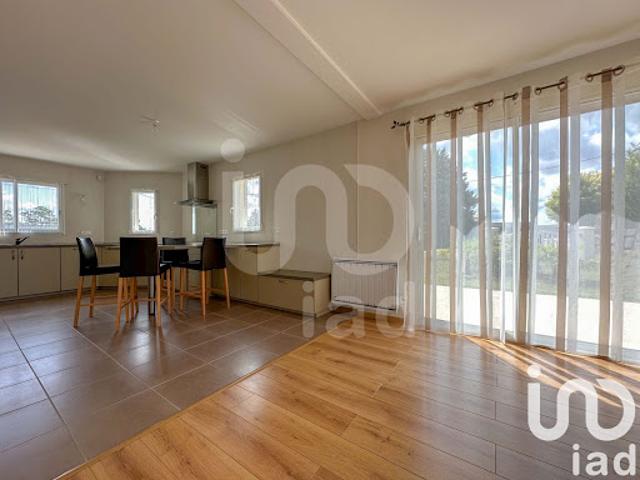 Vente Maison 6 pièces 172 m2 Domérat