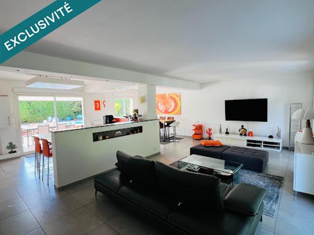 Vente Maison 6 pièces 173 m2 Saint Aubin de Médoc