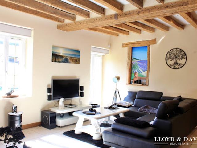 Vente Maison 6 pièces 184 m2 Ferrières en Gâtinais