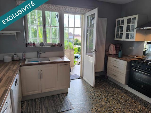 Vente Maison 6 pièces 184 m2 Sainte Marie aux Chênes