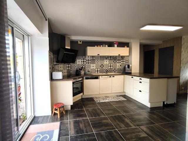 Vente Maison 6 pièces 185 m2 Merignac