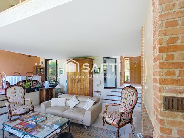 Vente Maison 6 pièces 185 m2 Auzeville Tolosane